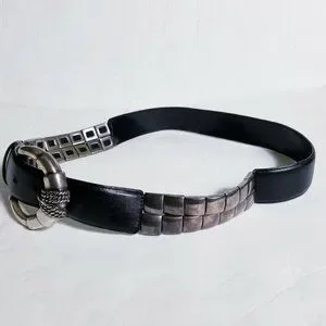 SANDY DUFTLER DESIGNS Medallion Buckle Ladies Black Leather Silver Stretch Belt Sandy Duftler Designs Belt Black Leather Silver Toggle Small  main image 4